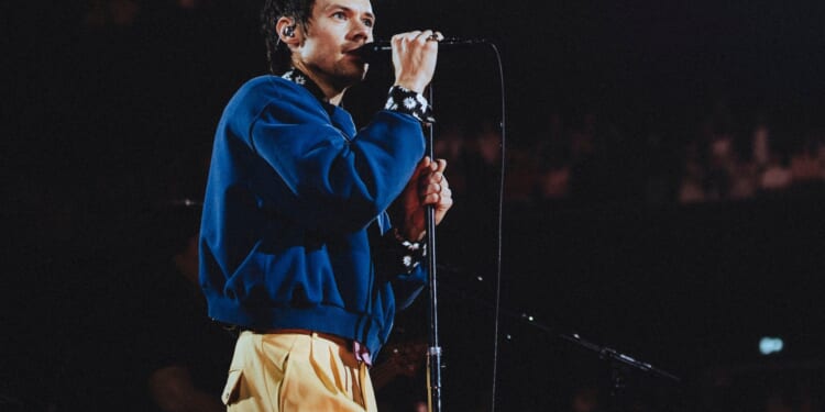 Harry Styles fights back tears during Manchester gig as star makes emotional statement on our troubled world