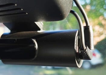 Motorists floor it to Amazon as 'superb' and 'flawless' dash cam gets a 35% discount