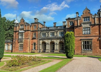 University chiefs slap trigger warning on 'distressing' medical history course as it mentions illness and pain