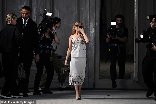 Kylie blew a kiss for her fans