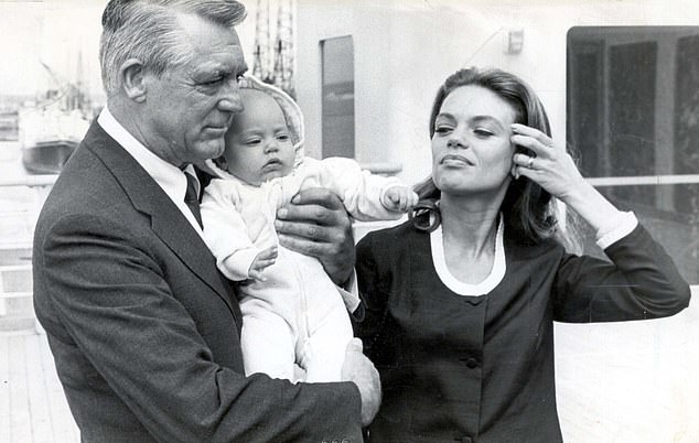 Grant and Cannon married in Las Vegas in 1965. Grant was born in 1966 in Burbank, California. After her birth, her father stopped acting in films as he wanted to spend as much with her as he could