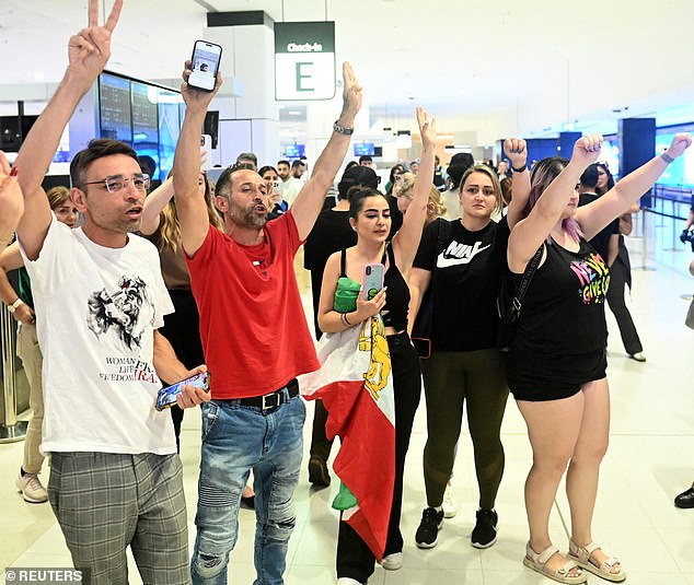 Demonstrators showed their solidarity