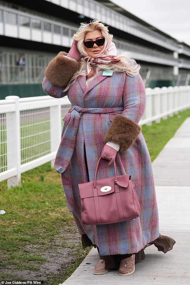 Gemma oozed glamour in her chic ensemble