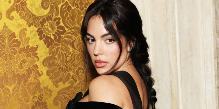 Georgina Rodriguez stuns in black velvet dress as Cristiano Ronaldo's girlfriend delivers sultry pose