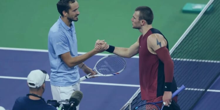 Furious crowd boos as British tennis star crashes out of tournament following highly controversial umpire call