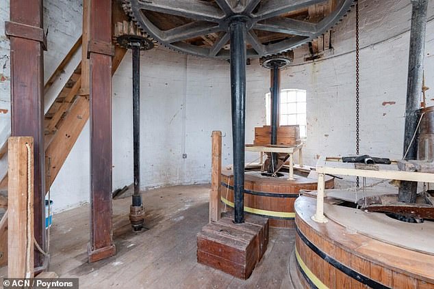 The windmill was powered by diesel until 1973 but since 2000 the present owners have been restoring it with authentic working parts and locally-sourced materials