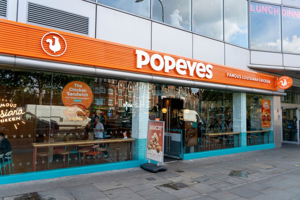 Popeyes Louisiana Kitchen restaurant storefront.