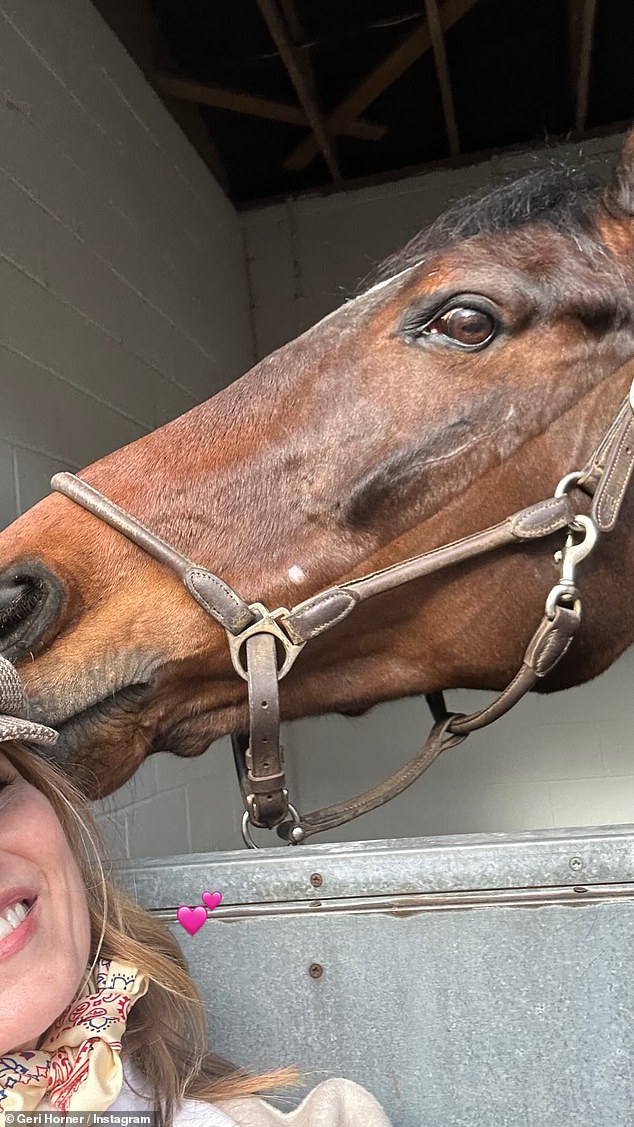 Geri snapped a selfie with her horse