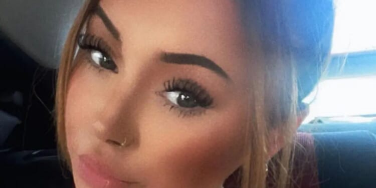 'Devastated' family pay tribute to ‘beautiful’ mum-of-two, 28, found dead in flat as man, 39, faces murder charge