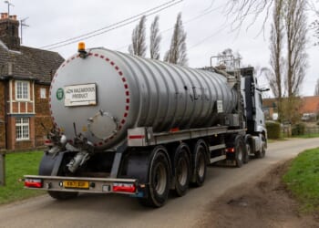 Twenty tankers transport 150,000 gallons of liquid MANURE to Andrew Mountbatten-Windsor’s new home