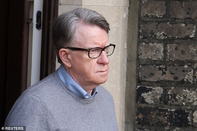 Peter Mandelson¿s basic contract as ambassador to the United States offered a severance payment of three months¿ salary, £40,330. This works out to just over £160,000 a year