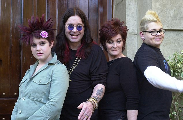 (L-R) Kelly, Ozzy, Sharon and Jack pose for a photo as part of their reality show The Osbournes, which aired from March 2002 to March 2005