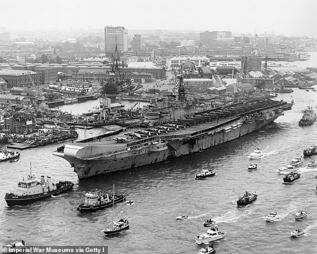 I saw in 1982 how the grey hulls of aircraft carriers, destroyers and frigates stretched to the horizon, loaded with the Paras and Marines who would go on to liberate the Falklands