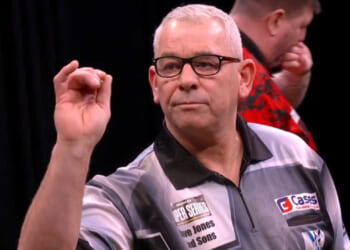 Amateur darts star's shock as 'mate's mate' he played while wives were at Slimming World turns out to be Gary Anderson