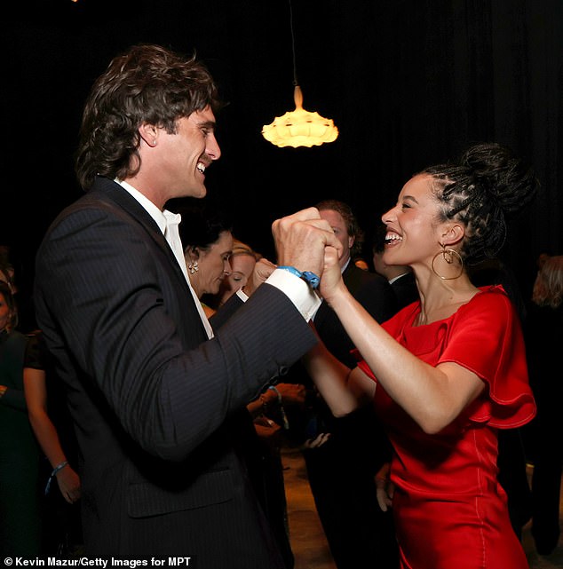 The 28-year-old Australian actor was chummy with the 25-year-old One Battle After Another star as they held hands and laughed