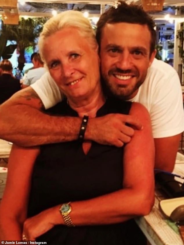 Helen tragically died on Mother's Day after a 12-year battle with Alzheimer's