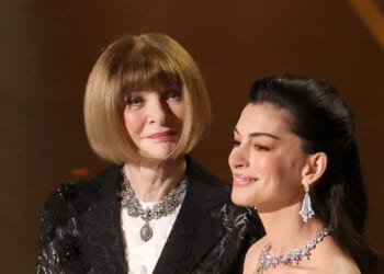 Anna Wintour buries Devil Wears Prada beef as she rips Anne Hathaway in hilarious surprise Oscars appearance
