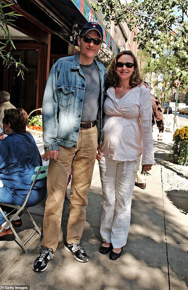 Liza welcomed their second child, son Beckett, in November 2005 (pictured October 2005)