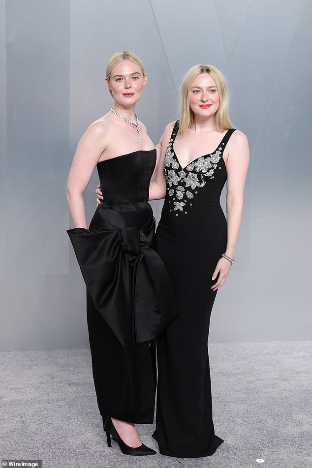 Sisters Elle and Dakota Fanning were ready to celebrate the toast of Tinseltown