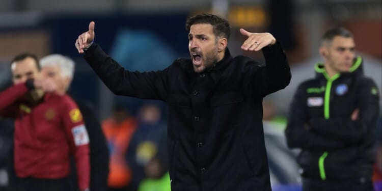 Arsenal and Chelsea legend brutally blasts rival manager in furious rant after massive result