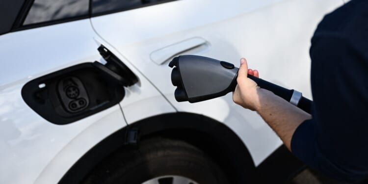 UK's largest electric car charging hub to open at major shopping centre in £24.5m EV boost with 1,000 new bays