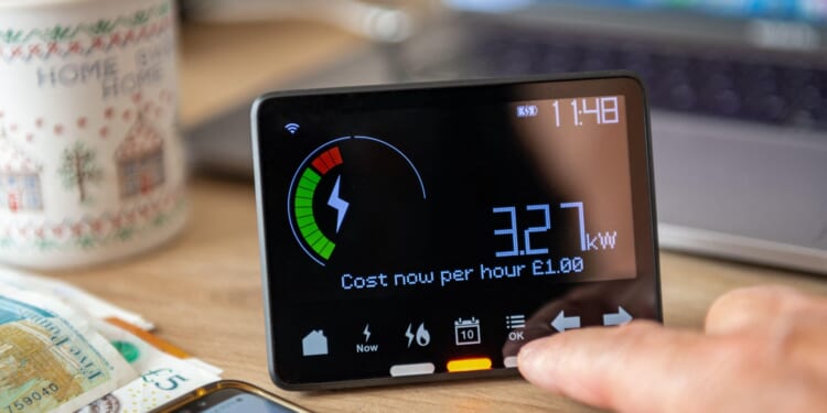 Smart meter 'glitch' could see households charged DOUBLE on energy bills as clocks change