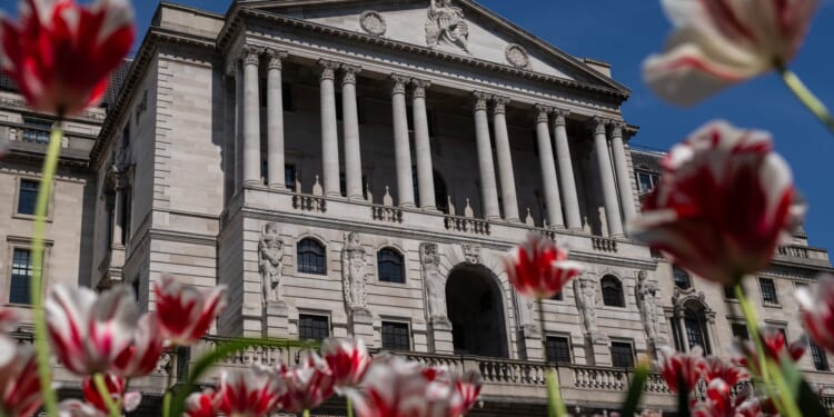 Bank of England reveals crucial interest rate decision as Middle East war wreaks mortgage market for Brits
