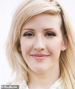 Ellie had thin eyebrows in 2010