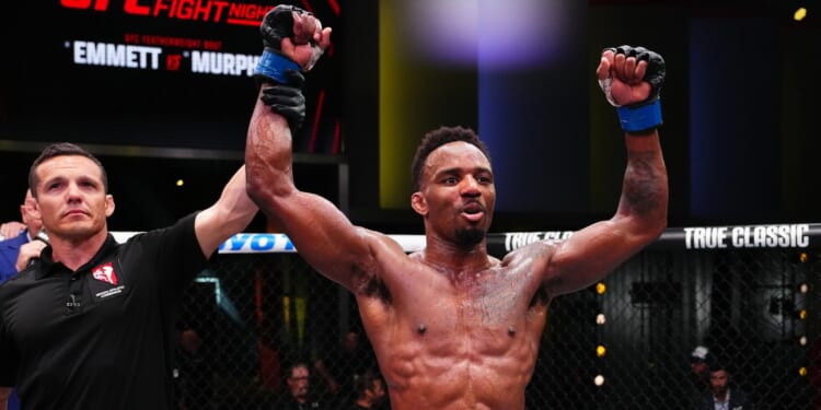 Who is fighting on blockbuster bill in the capital?