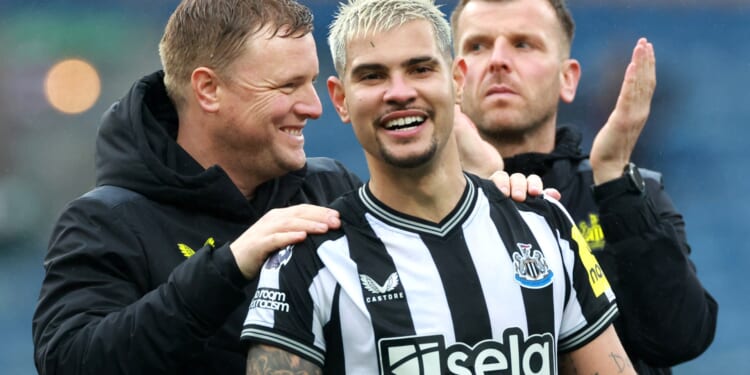 Bruno Guimaraes Man Utd transfer talks claims slammed by angry Eddie Howe as Newcastle boss calls it 'disrespectful'