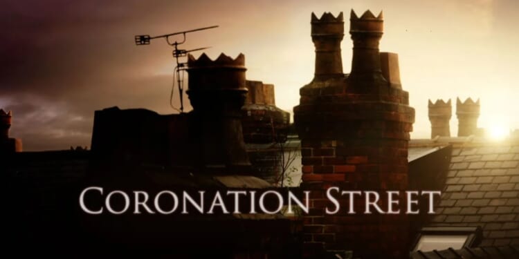 Coronation Street star apologises to fans as she pulls out of gig last minute
