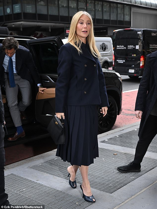 The Oscar winner, 53, knows how to make an entrance and didn't disappoint on this occasion