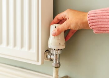 Thousands of households to be given emergency energy bill help