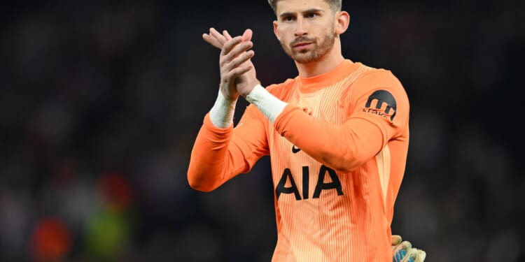 Inter Milan 'closing in on shock £17m swoop for Tottenham No1 Vicario'