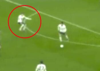 Eagle-eyed Chelsea fans spot Cole Palmer's hilarious reaction towards 'clown' Pedro Neto in horrendous Everton defeat