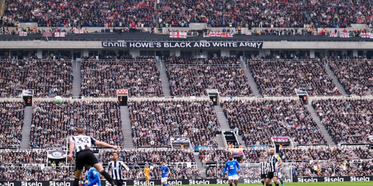 Sunderland immediately change their X profile with pic inside St James' Park after completing double over rivals