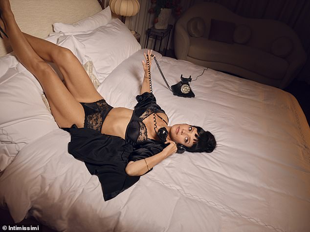 Her West End Girl tour show costumes comprise a number of sexy looks, including an underwear ensemble worthy of her Intimissimi campaign