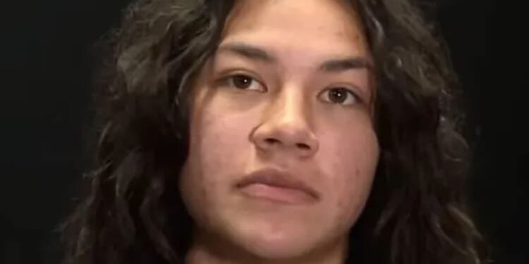 Boxer Isis Sio, 19, wakes from coma after brutal 1st round KO left her convulsing in ring