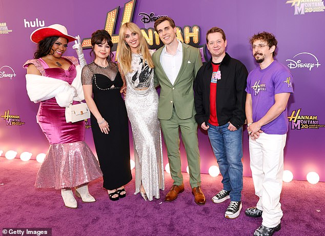 (L-R) Shanica Knowles, Anna Maria Perez de Tagle, Cyrus, Cody Linley, Jason Earles and Moises Arias