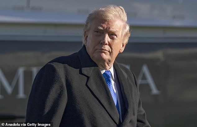 Donald Trump walks toward the White House upon his arrival in Washington, DC yesterday