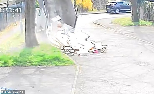 After dumping the waste, the driver - who appeared to have covered up or removed the licence plates on his vehicle - then made a speedy getaway, not even bothering to lower the truck back down before driving away