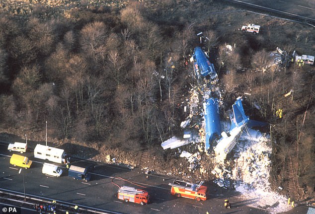 The Belfast-bound British Midland Boeing 737 crashed onto the embankment of the M1 in 1989