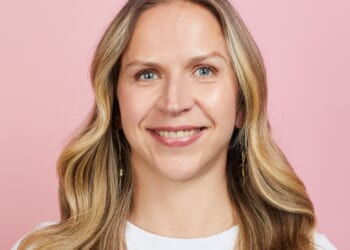 I fixed sagging jowls & hooded eyes with £4 buy and got instant results…new snatched jawline made me look 10yrs younger