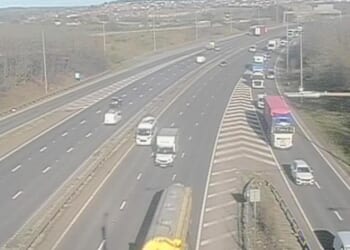 A1M closed in one direction due to police-led incident as drivers warned of long delays