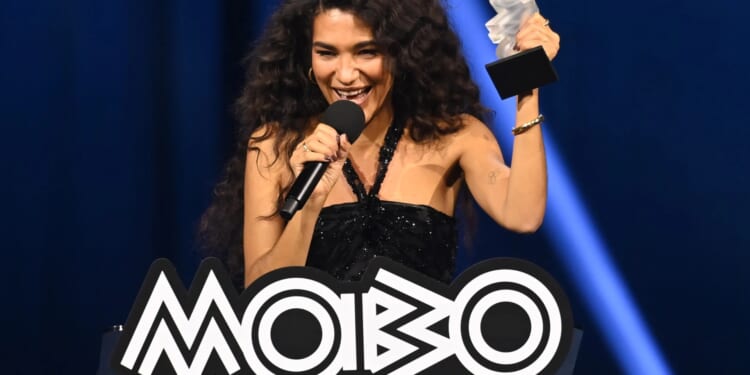 Olivia Dean dominates MOBO Awards as iconic Noughties singer makes shock return to the stage