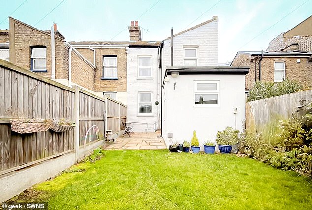 The property also features a lovely garden, for drinking sessions in the sun