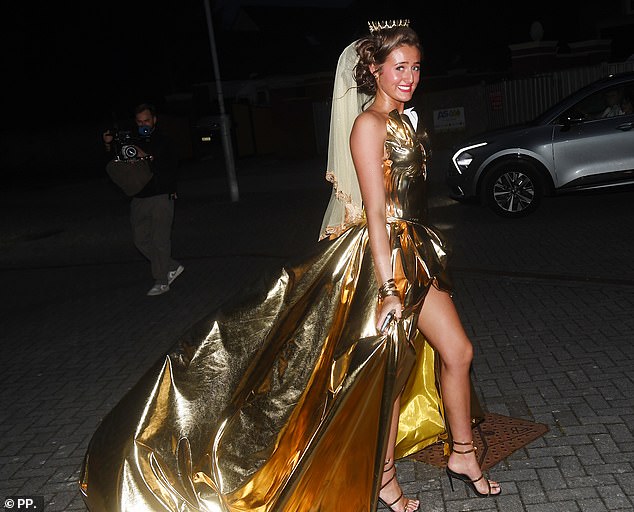 The daughter of boxing legend Tyson Fury and wife Paris is set to wed 17-year-old boxer Noah Price. The couple have not yet announced a date on when they will tie the knot