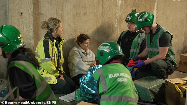 The site was divided into three zones including a fully equipped paramedic response area, physiotherapy treatment spaces and nursing stations