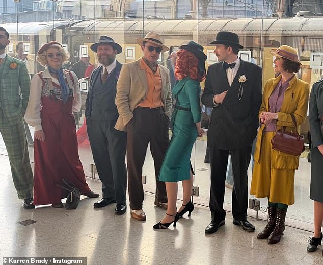 Karren appeared thoroughly impressed with the actors on the train and shared a snapshot of all the vintage-dressed performers