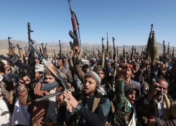 Houthis say their 'hand is on the trigger' as militants vow to enter Iran war & close 2nd Strait if US attacks continue